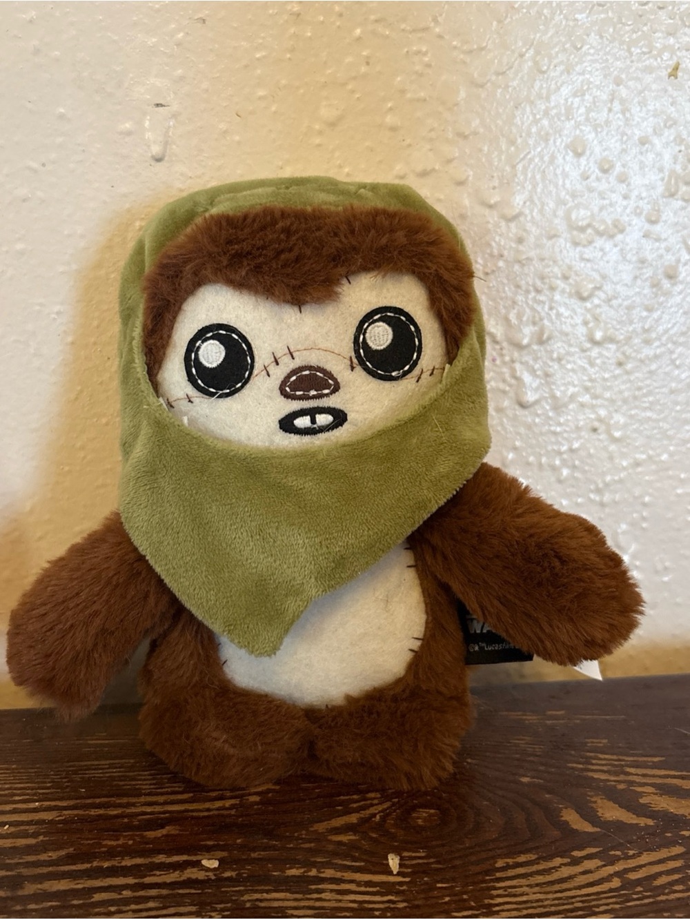 MATTEL Star Wars Galaxy's Edge Trading Post Wicket Plush Talking 6” Green Hat